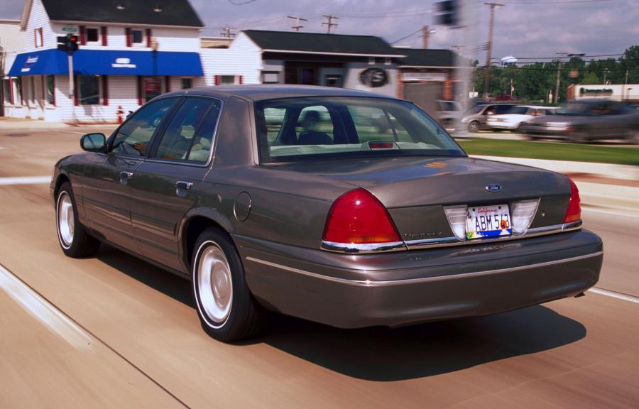  Ford Crown Victoria 1998 года  (фото 152 из 161)